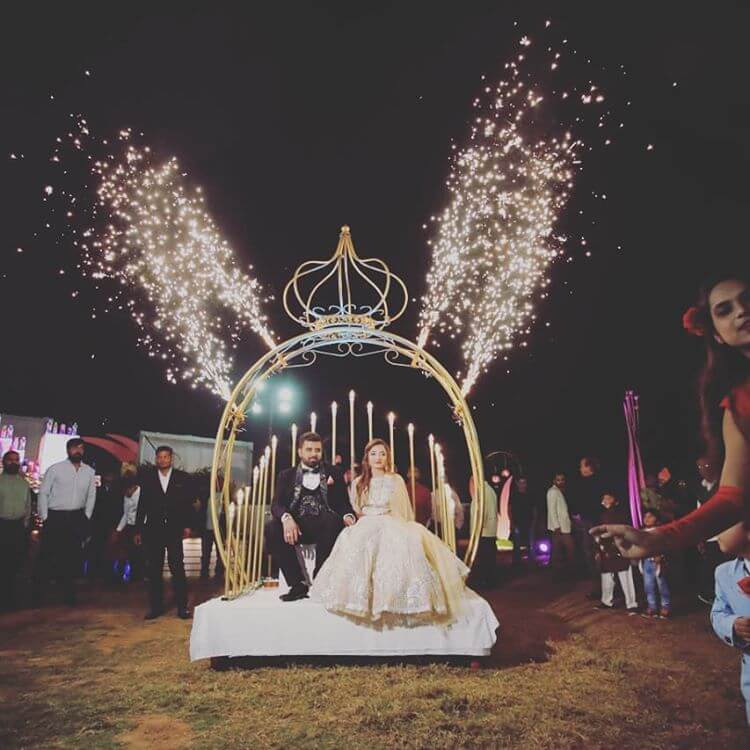 bride groom entry gujarat