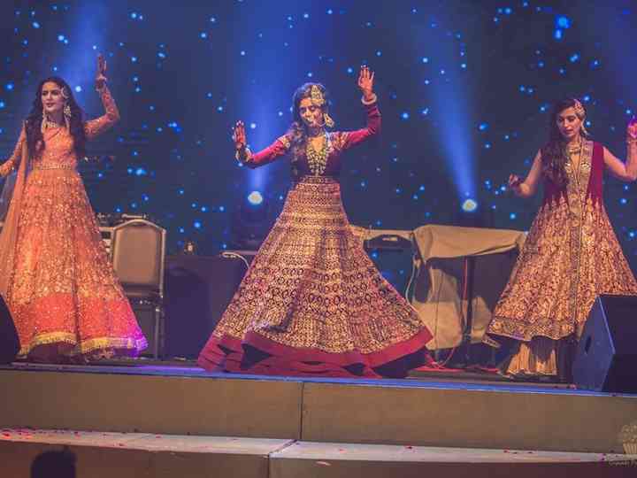 ladies sangeet choreography gujarat